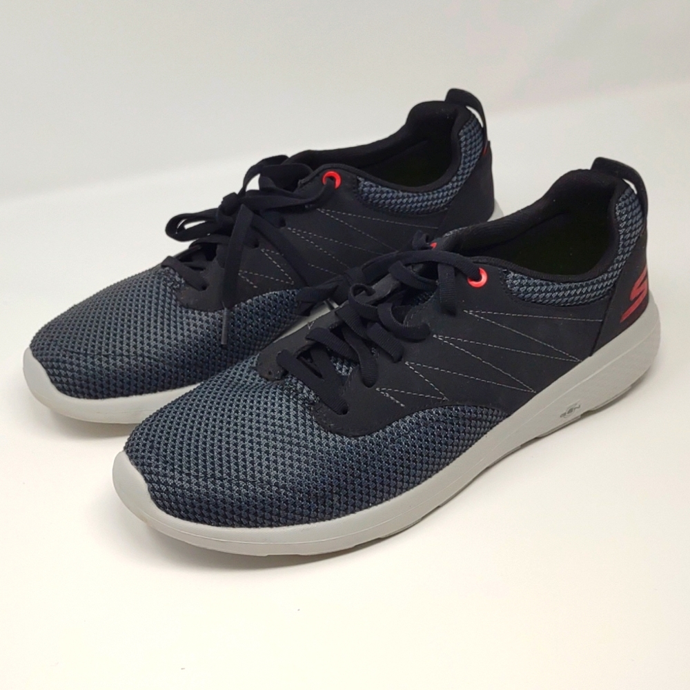Skechers on the Go mens sneakers